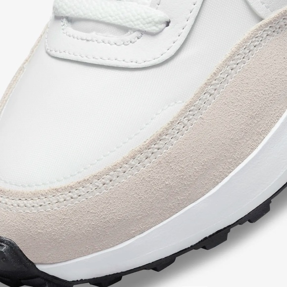 NIB Nike Waffle Debut Trainers Women’s 6.5 - Picture 14 of 15